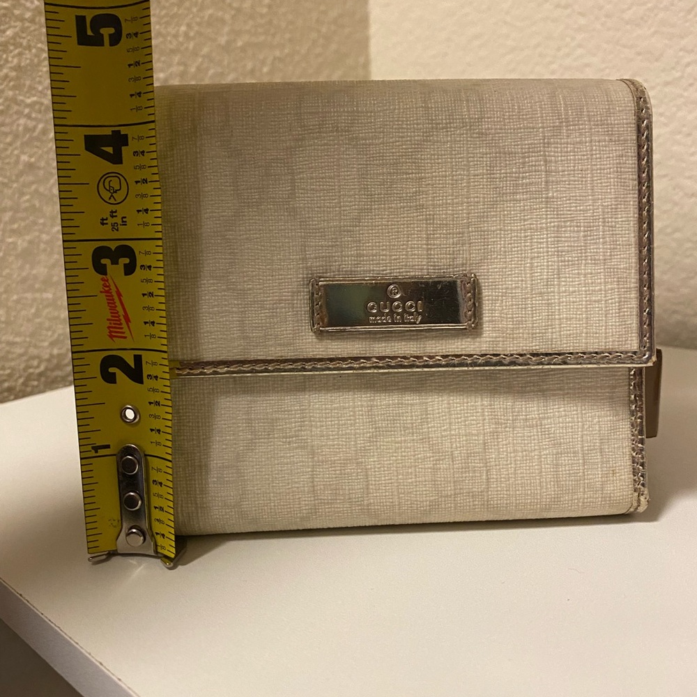 Gucci Beige Monogram Small Fold Wallet with Metallic Trim - Picture 16 of 16
